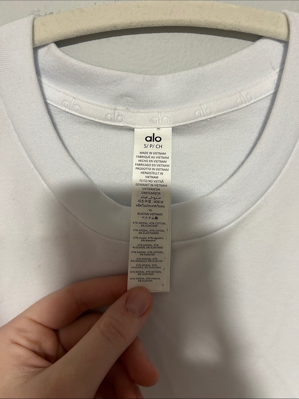 ALO Yoga Long Sleeve Crew - White S NWT - Picture 2 of 6
